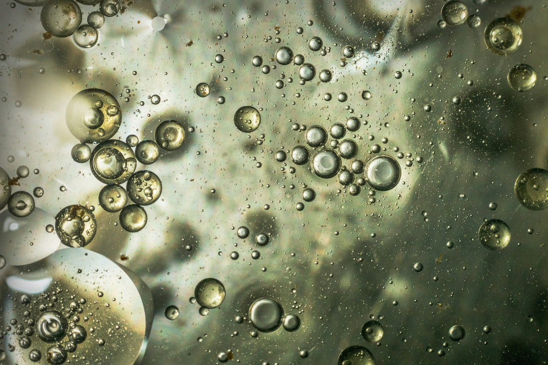 Acetate: The Beauty Fiber with a Complex Chemistry